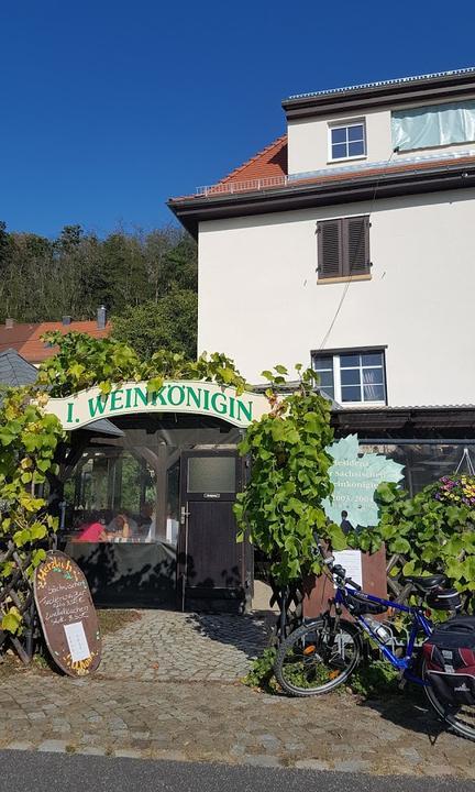 Weinstube 1. Weinkoenigin